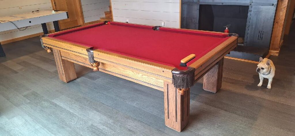 8' unbranded pool table